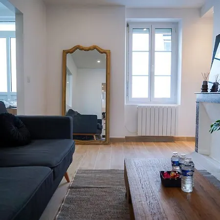 Le Voltaire • Proche Gare • Moderne Villa Châteauroux Buitenkant foto